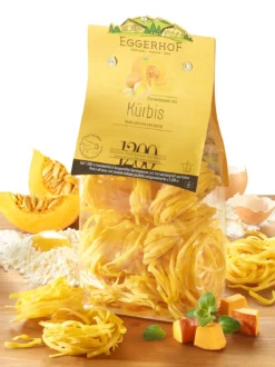 Eier-Bandnudeln mit Kürbis