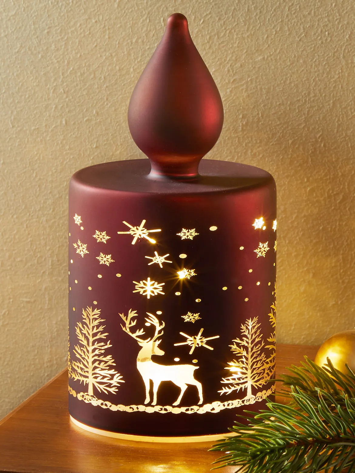 LED-Glaskerze „Winterwald“